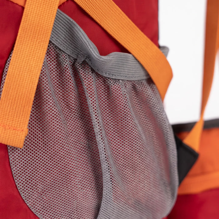 Ergonomic unisex 11 Gallon hiking daypack featuring adjustable straps and breathable back panel for comfort.