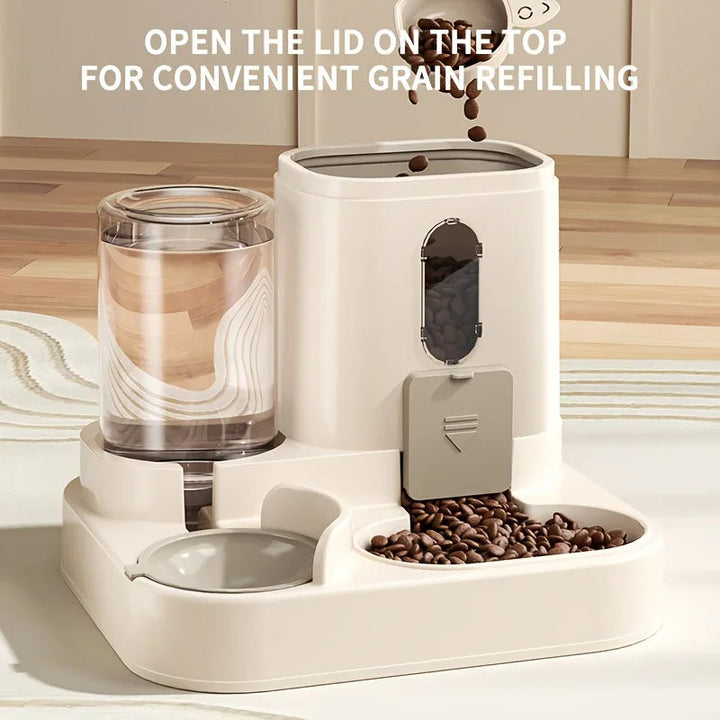 Tavvitaimp18 automatic pet feeder & water dispenser for cats & dogs, ensuring consistent food & water supply.
