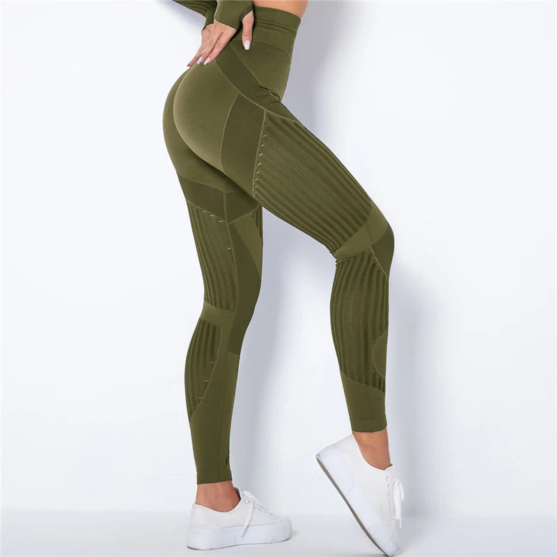 Sporty women's high-waist sculpting seamless leggings, great for activewear, gym, yoga pants & everyday comfort.