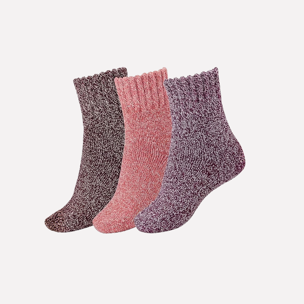 Soft women's cozy crew socks for winter. Thick, warm, solid color, ideal for boots & casual outfits.