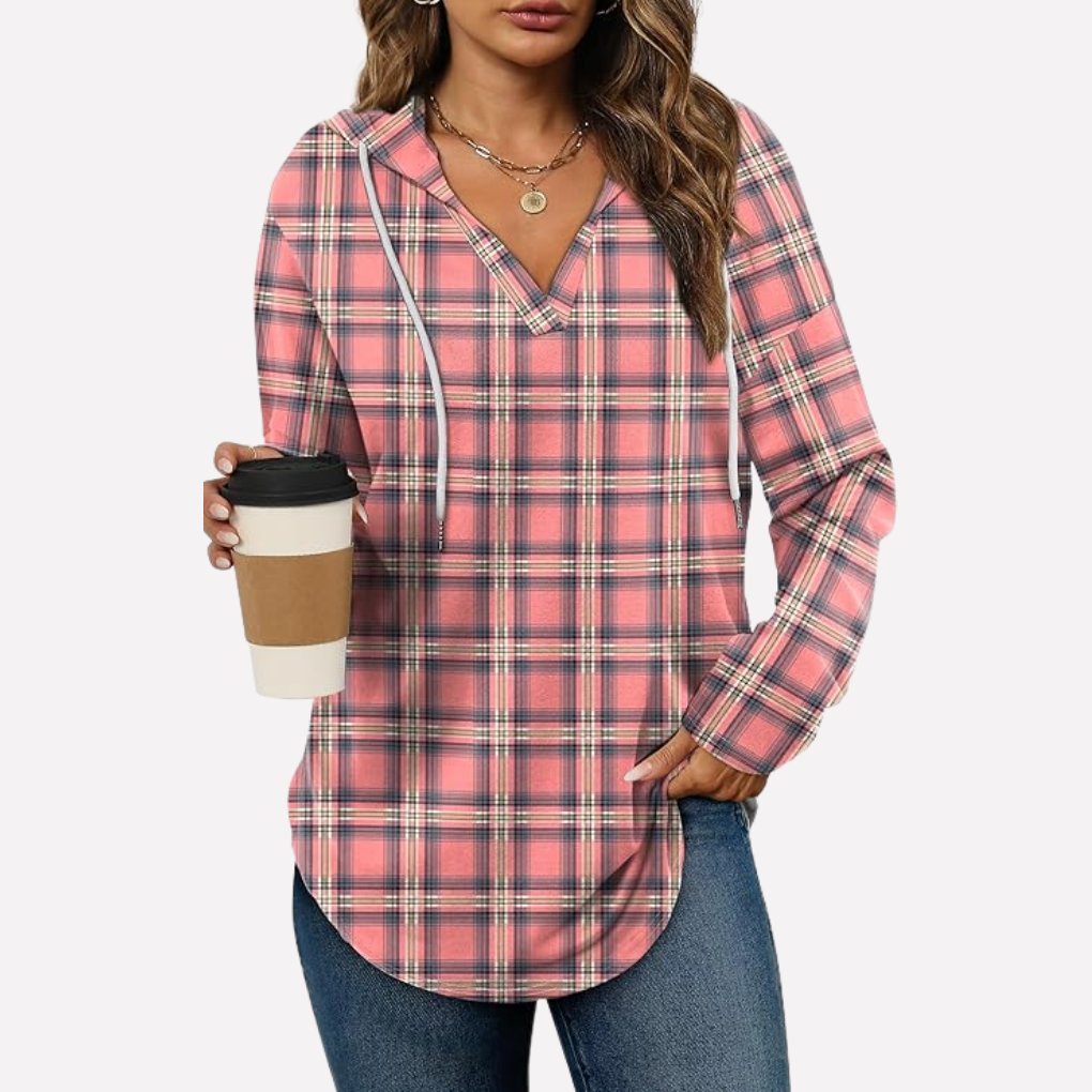 Cozy women's oversized pullover for fall fashion, essential winter warmth and everyday comfort.
