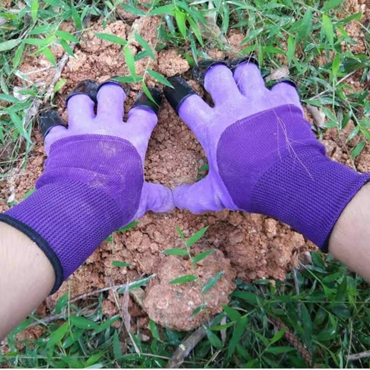 Purple unisex claw gardening gloves for digging, planting, & raking. Durable garden tools for easy outdoor work.
