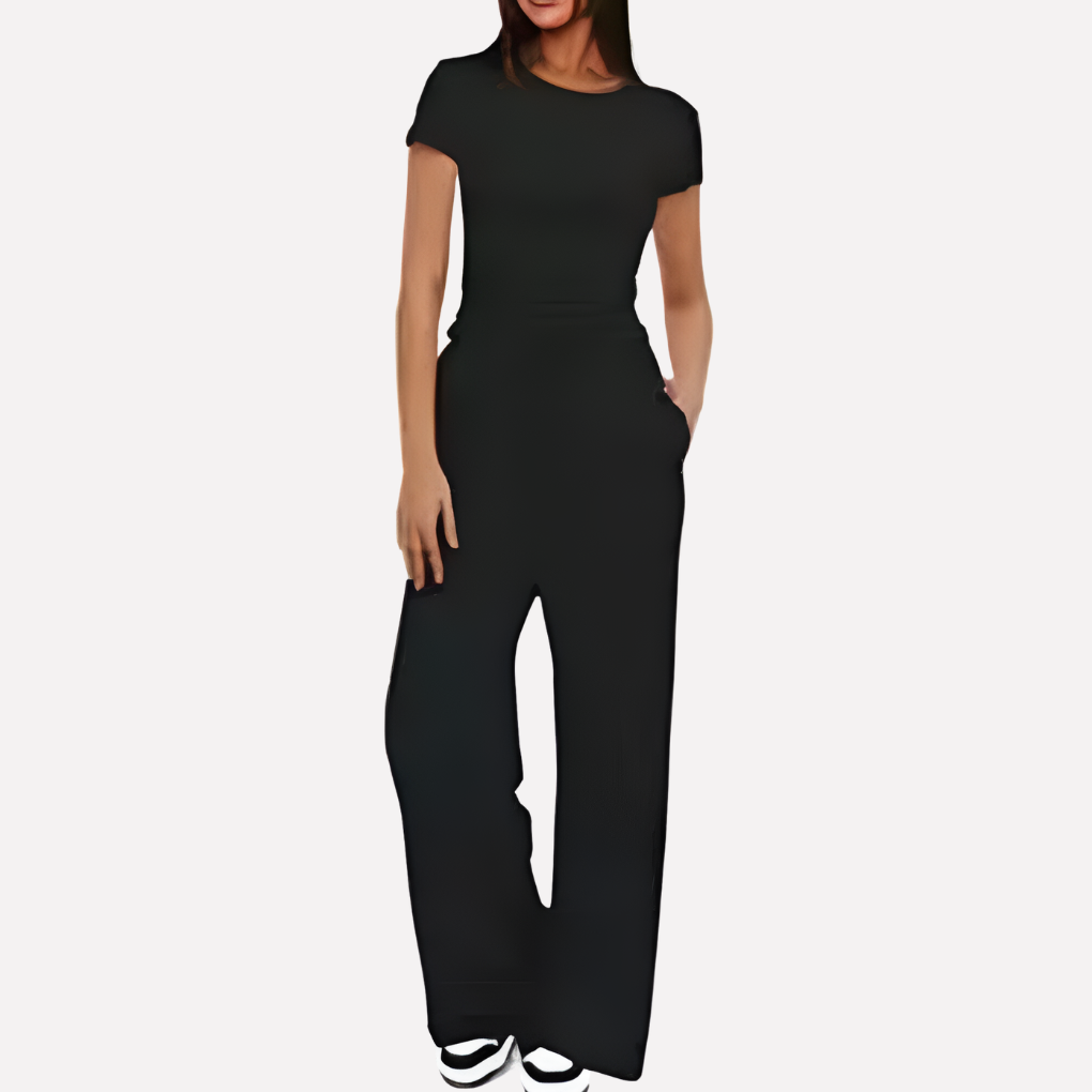 Comfortable women's 2-piece lounge set, featuring wide leg pants & crop top, perfect casual or travel outfit.