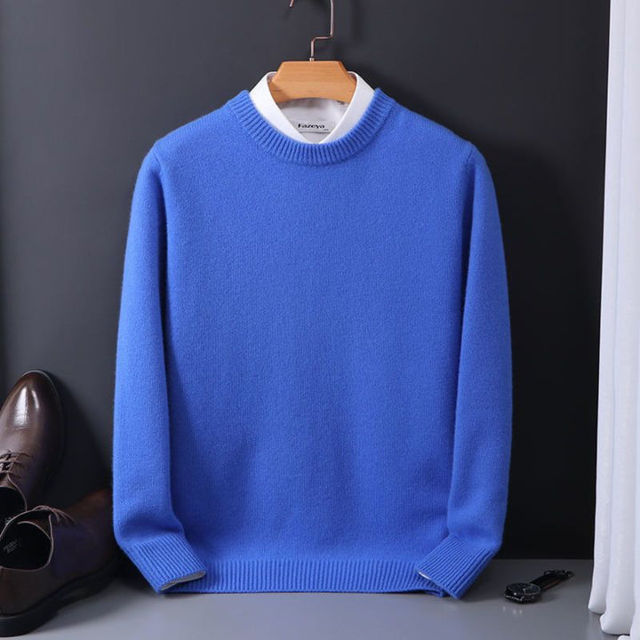 Men's oversized long sleeve sweater, loose fit pullover for comfort. Stylish casual fall & winter fashion.