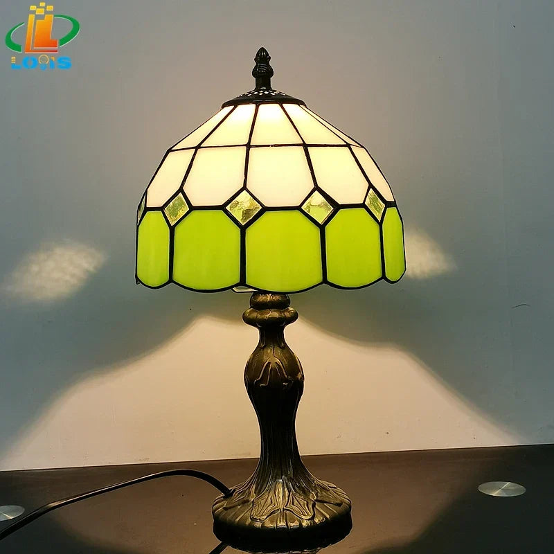 Modern Nordic plaid bedside light for girls' rooms. This colorful table lamp creates a cozy, ambient glow.