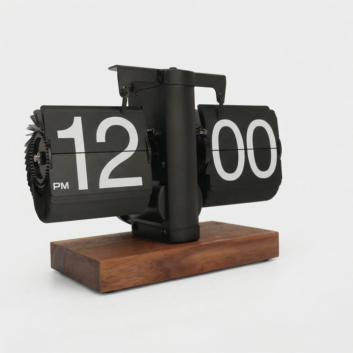 Classic vintage flip clock with an elegant retro design, ideal as a unique desk or table timepiece.