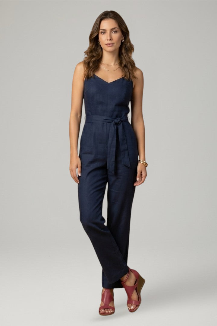 Casual elegant women's wedge sandals featuring a stylish T-strap and plush cushioned footbed.