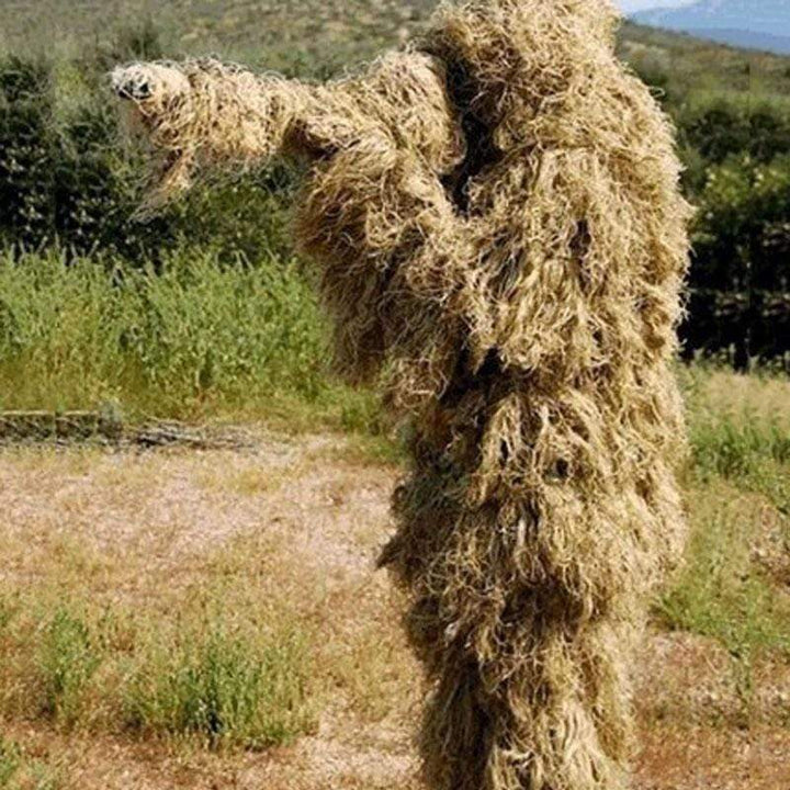 Unisex 3D ghillie suit in camouflage pattern for tactical outdoor concealment and hunting