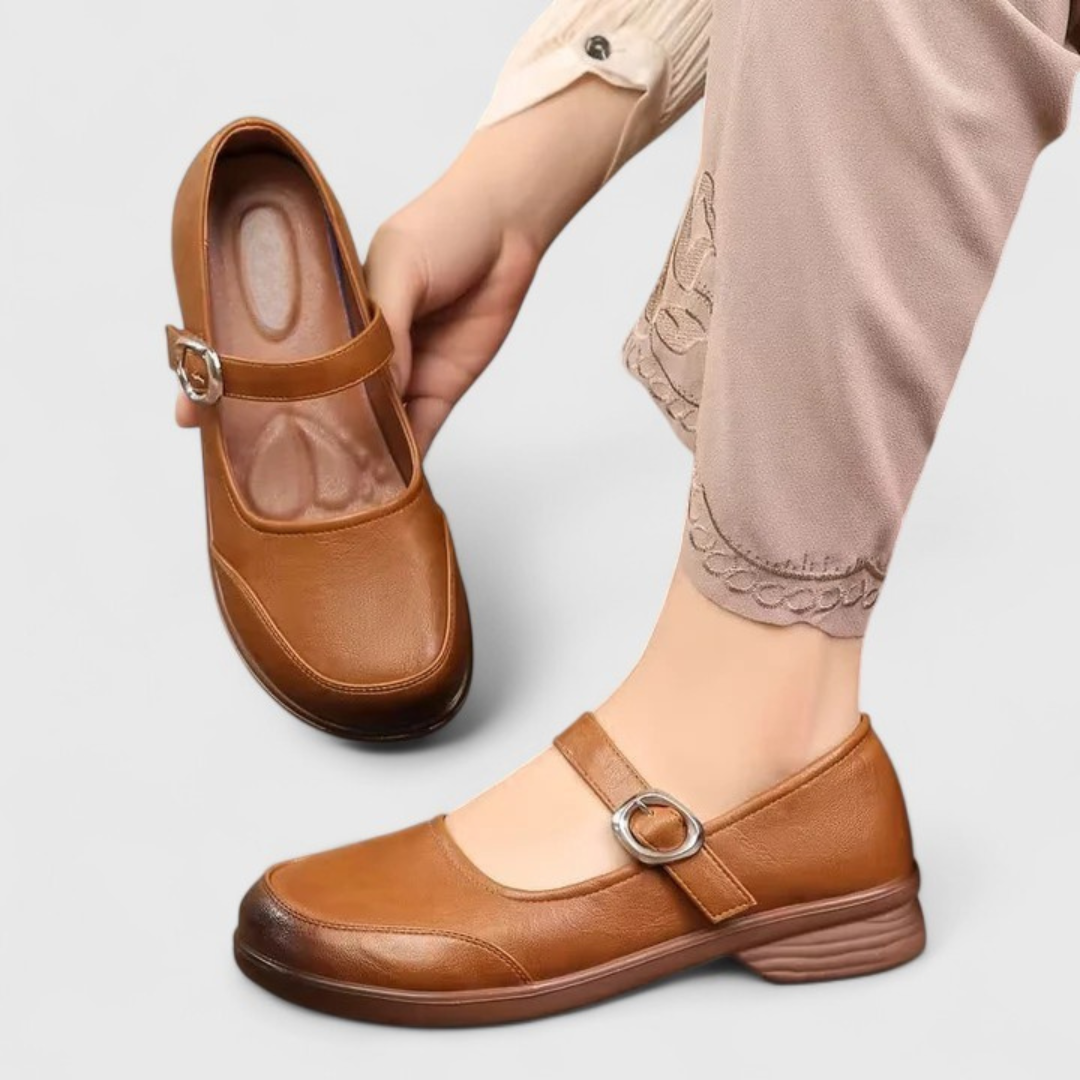 Classic buckle spring flats for women, perfect for comfortable everyday wear