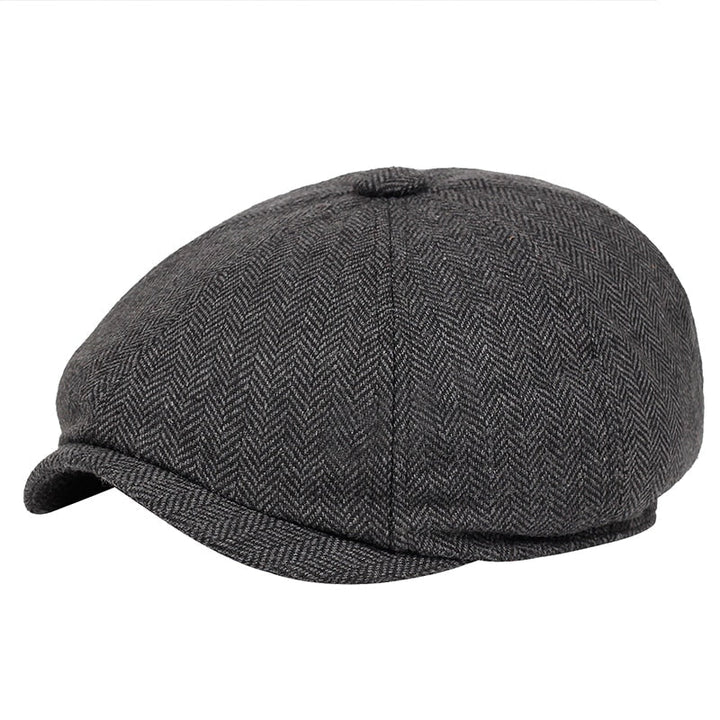 Men's classic vintage flat cap, stylish headwear for a timeless gentleman's look.