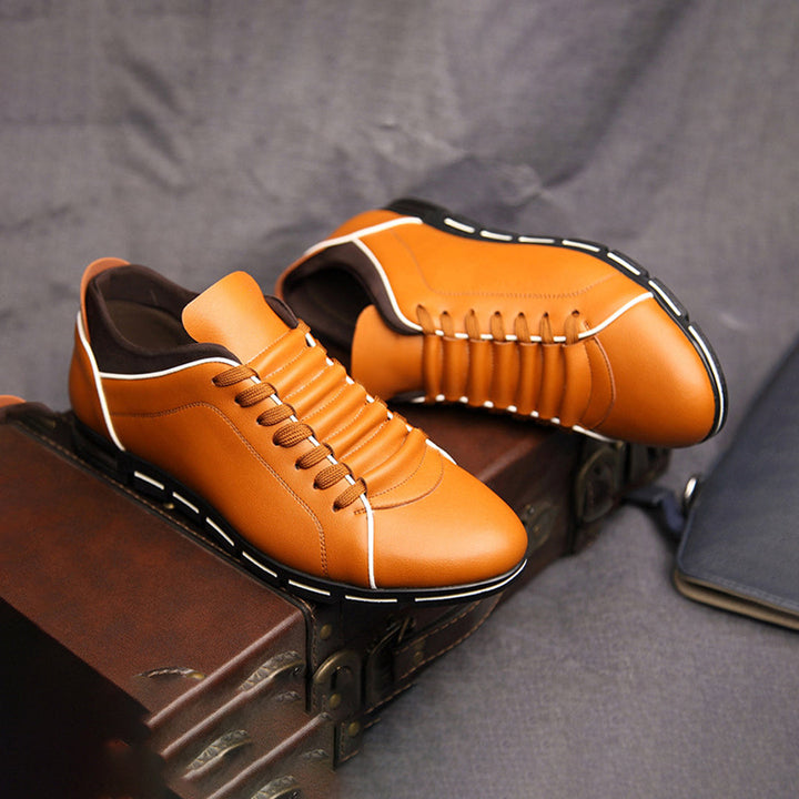 Comfortable low-top men's casual sneakers, a classic choice for stylish everyday footwear.