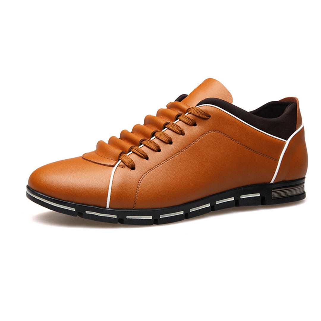 Men's classic low-top trainers, perfect for versatile everyday casual style & comfort.