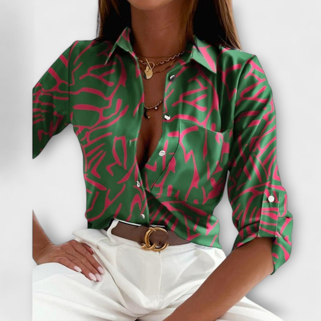 Versatile women's fashion top, classic collar, suitable for office wear & timeless style.