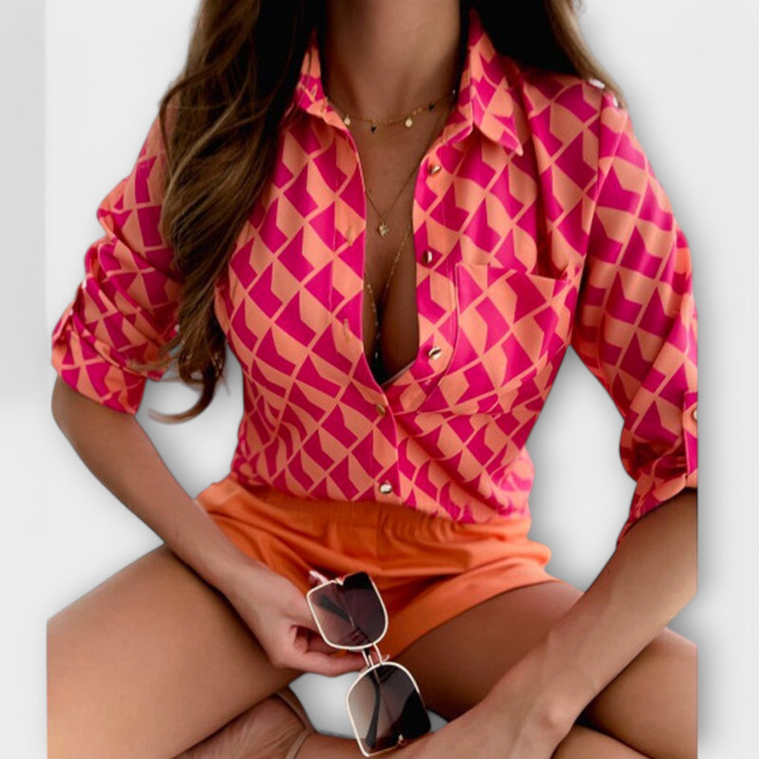 Timeless women's apparel: a classic collar blouse, ideal for both office and casual wear.