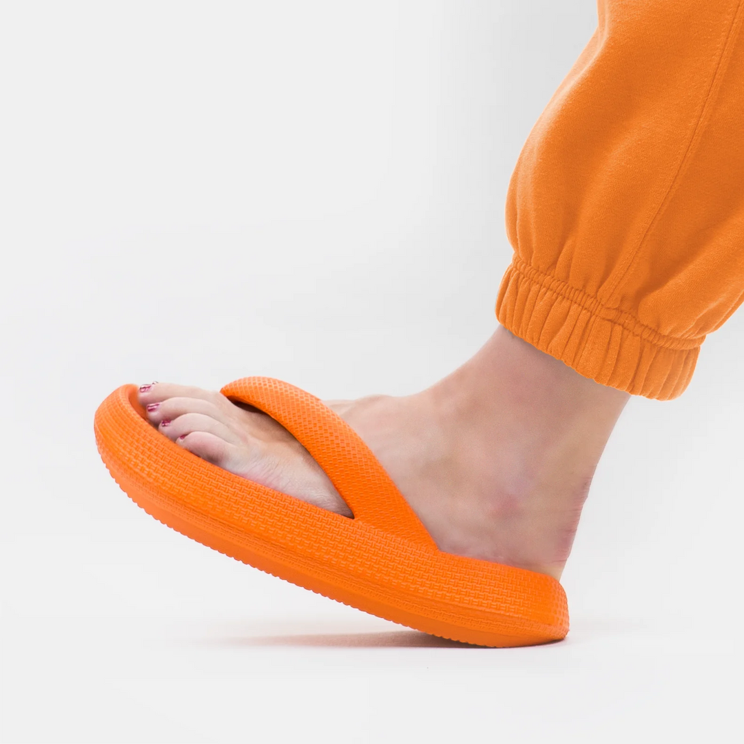 Non-slip Cloud Soft flip flops for ultimate comfort. Perfect house slippers & summer shoes.