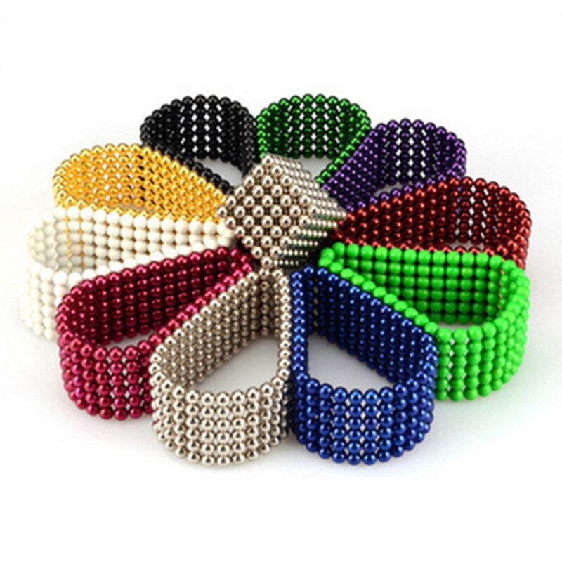 Magnetic stress relief desk toy. Creative building balls for fidgeting, focus, and relaxation. Great for learning games.