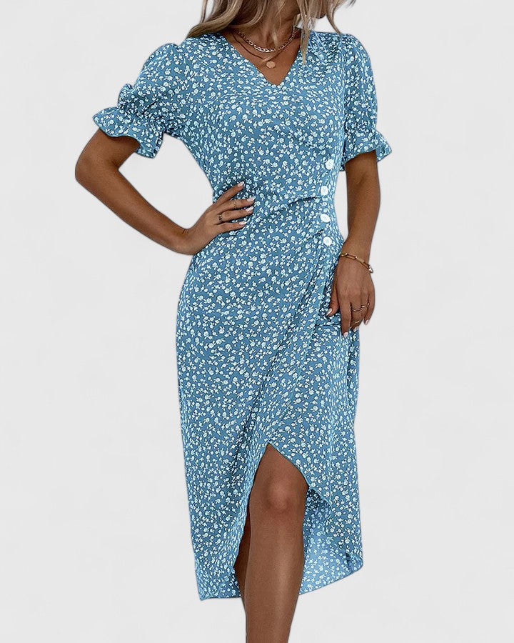 Flattering women's casual summer dress, stylish and comfortable for any occasion.