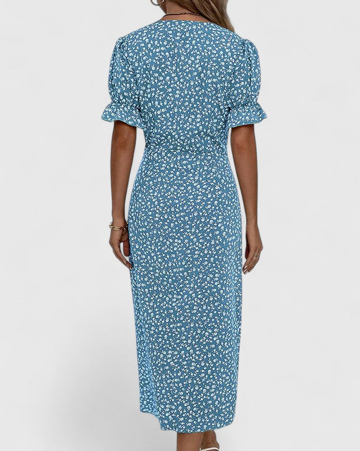 Relaxed fit women's summer dress, offering casual comfort and stylish flair.