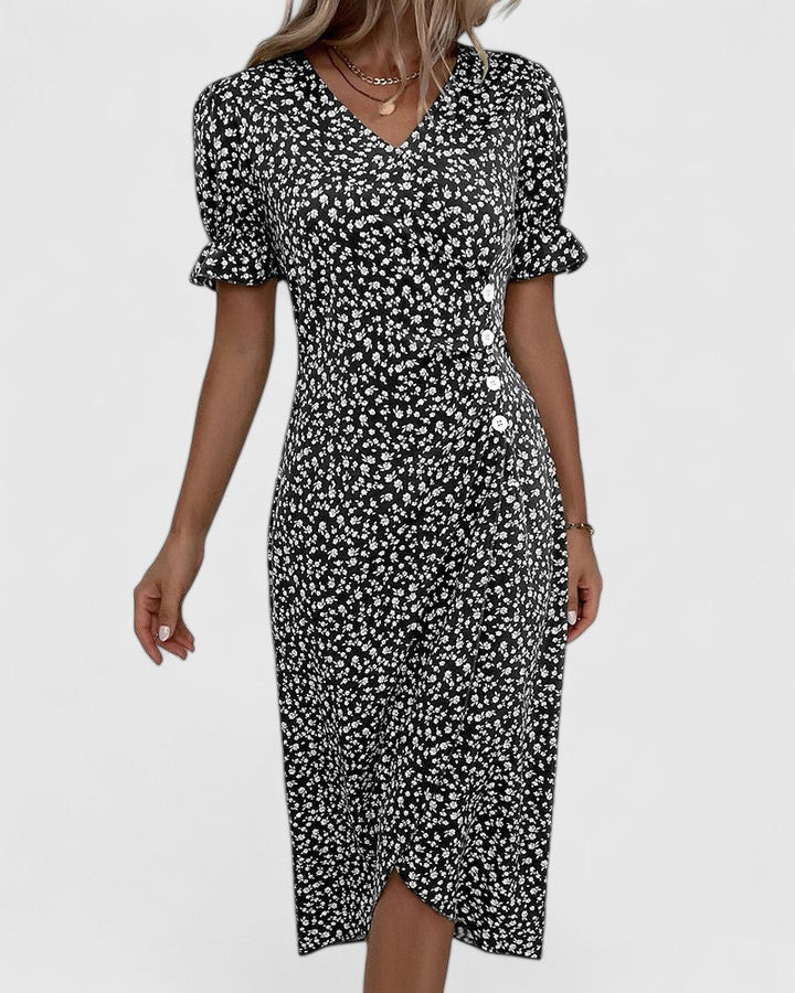 Easy-to-wear women's casual summer dress, perfect for effortless everyday style.