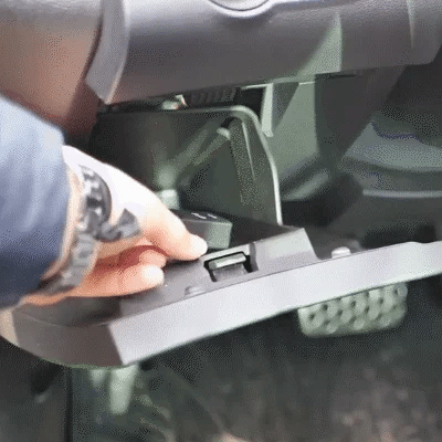 Powerful magnetic GPS car tracker for robust vehicle security & instant location updates.