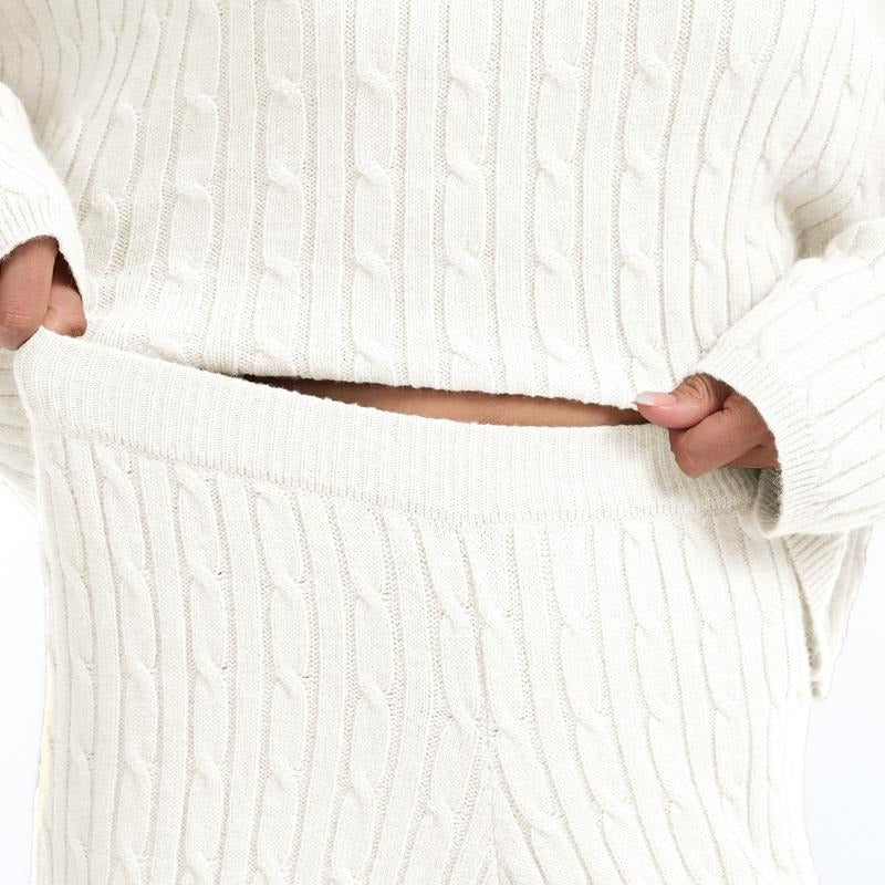 Comfortable black knit lounge set for women, a versatile matching outfit for everyday relaxation