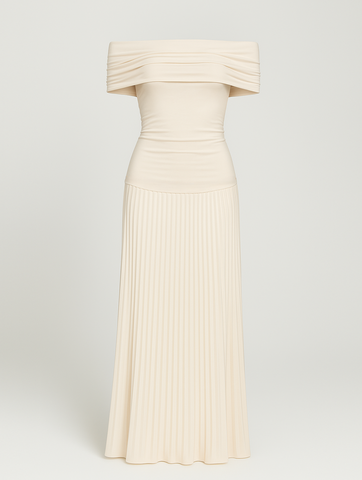 Beautiful women's pleated maxi dress, suitable as an elegant wedding guest outfit.