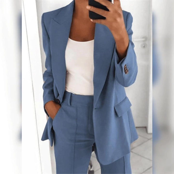 Stylish women's suit trousers, perfectly matched with a blazer in a coordinated 2-piece professional set.