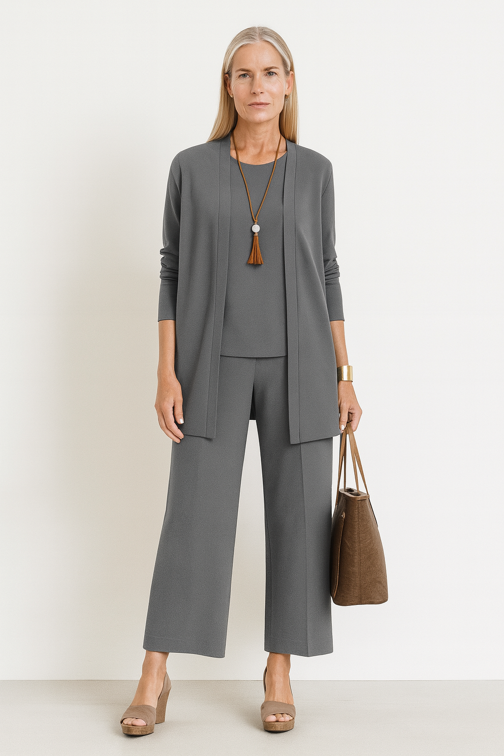 Elegant women's 3-piece pantsuit set. Perfect business casual & smart outfit.