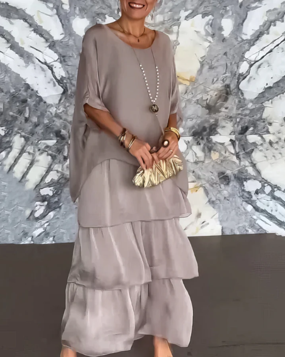 Elegant women's layered maxi dress. Flowy A-line, bohemian chic, perfect for parties & vacation.