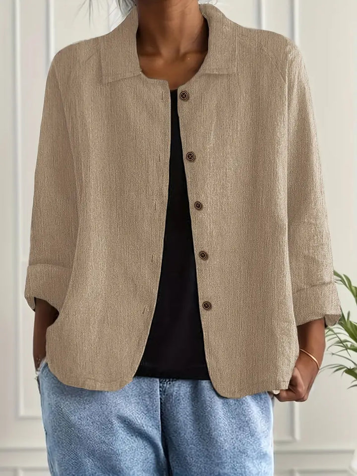 Casual chic women's long sleeve button-up shirt in a relaxed fit, ideal for effortless style and comfort.