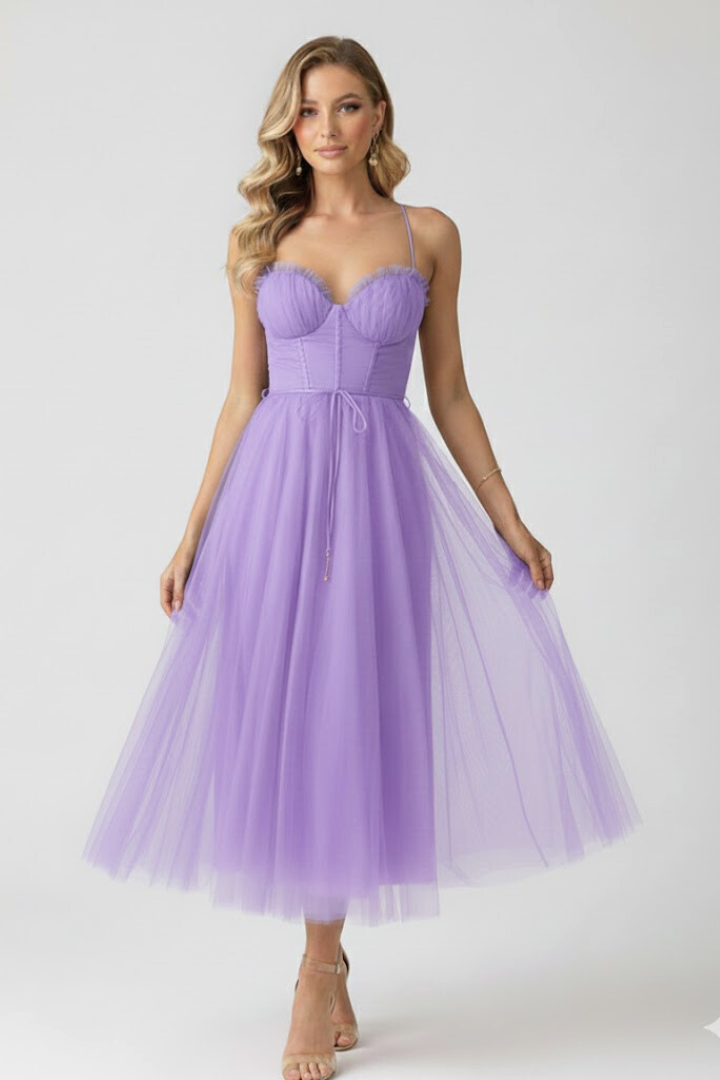 Flattering women's midi dress: sweetheart neckline, layered skirt. Perfect for elegant parties.