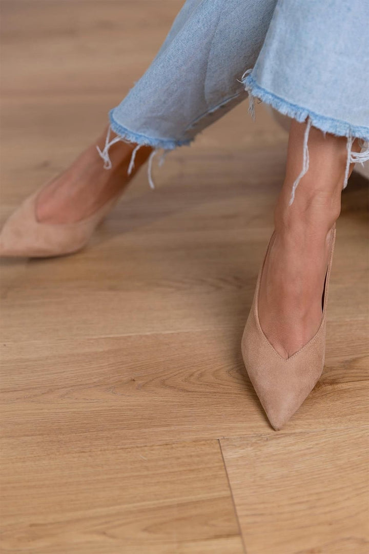 Beige orthopedic slingback pointed toe heels for women. Comfortable & elegant dress heels, ideal for fashion & work.
