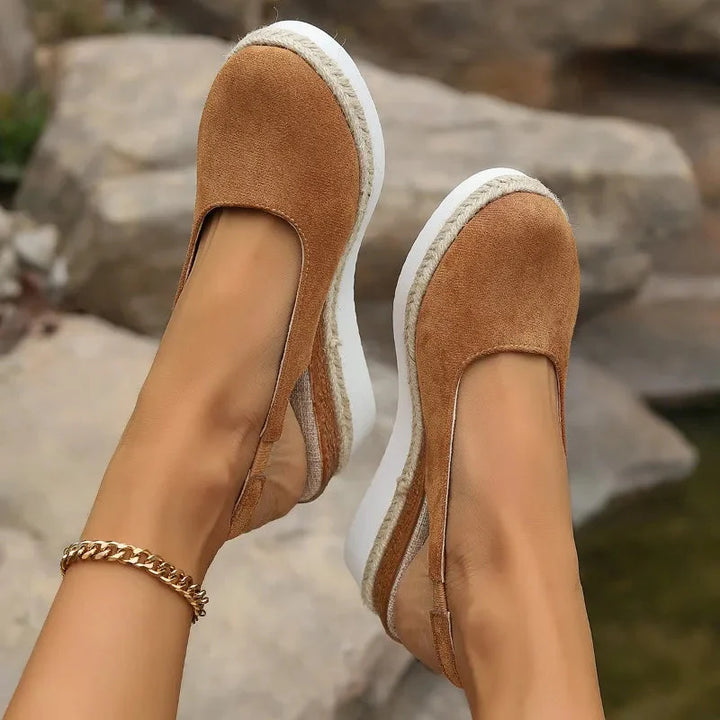 Stylish women's Victoire summer sandals, providing orthopedic comfort, arch support, and promoting foot health.
