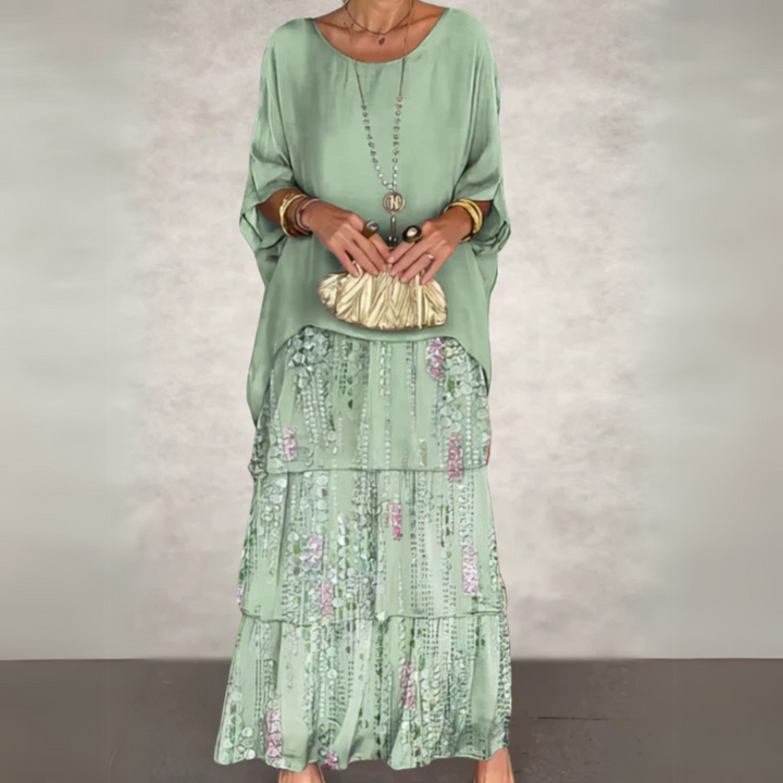 Elegant women's tiered maxi dress, long sleeves, with a comfortable, relaxed fit for versatile casual wear.