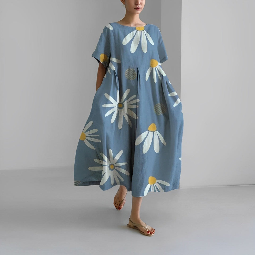 Flowy Boho summer dress with romantic floral print, offering a chic and timeless look, perfect for warm-weather occasions.