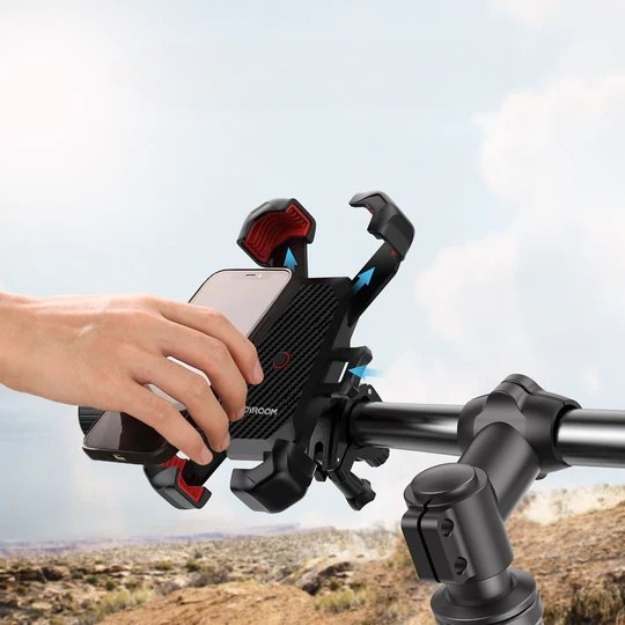 Durable, heavy-duty bike phone holder built for secure outdoor cycling, offering a reliable smartphone mount solution.
