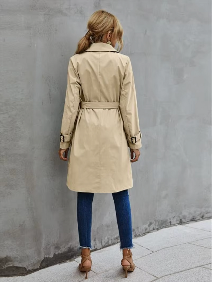 Classic women's green belted trench coat, double-breasted design, stylish and versatile outerwear