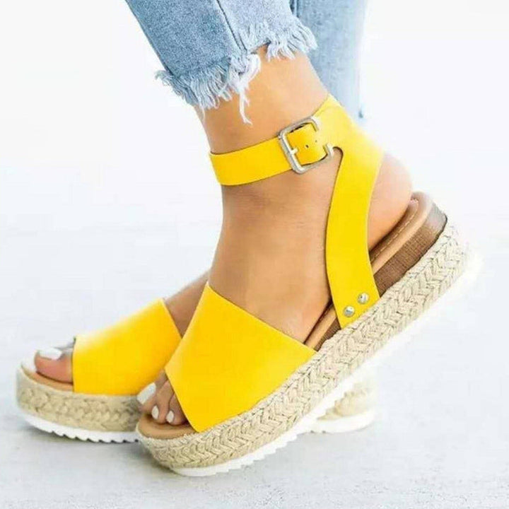 Yellow women's flatform buckle sandals with adjustable ankle strap, leather-look spring and summer shoes