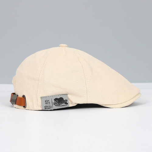 Elegant men's fashion beret, adjustable for a perfect fit. Stylish headwear suitable for both casual and formal occasions.