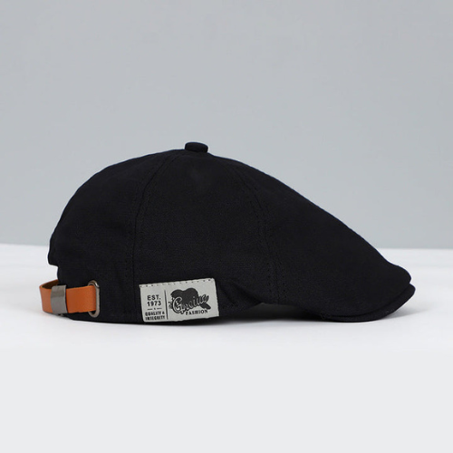 Stylish men's adjustable beret, providing sun protection and a fashionable touch to any casual or formal outfit.