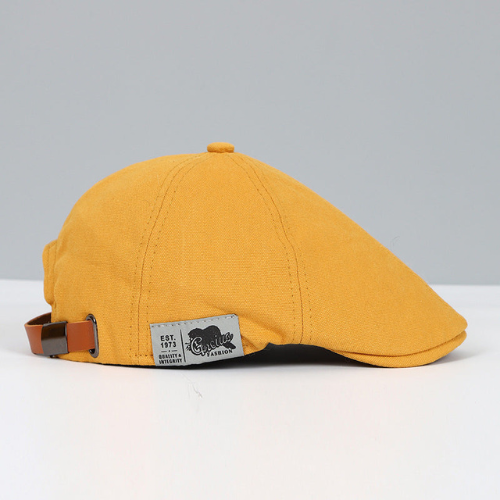 Unisex adjustable beret hat, a versatile and stylish accessory for modern fashion. Perfect classic headwear.