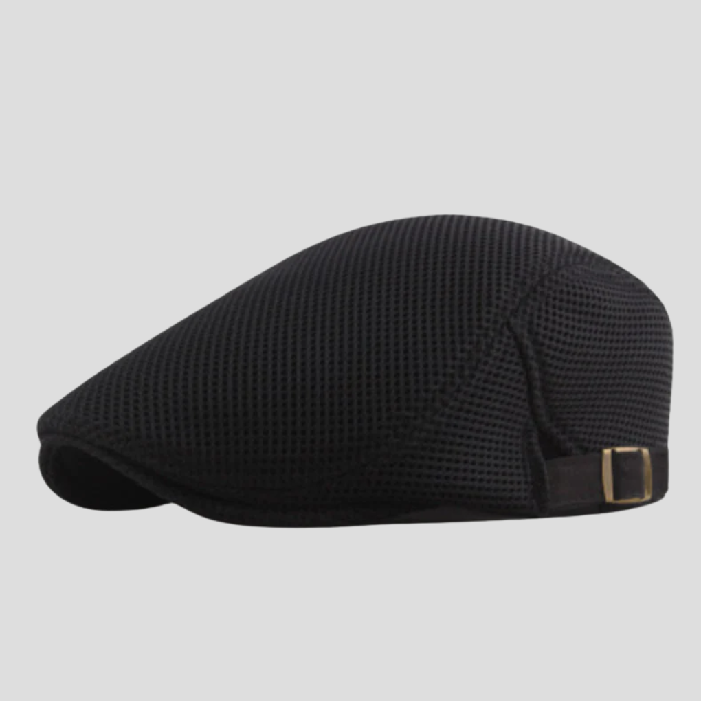 Sporty men's classic mesh cap, highly breathable & adjustable, ideal for summer and casual wear.