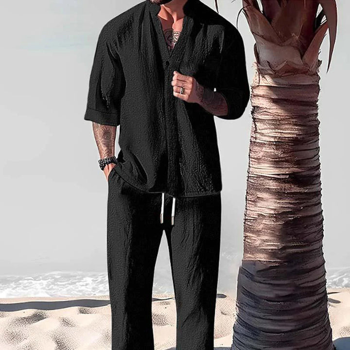 Comfortable men's cotton-linen lounge set, a breathable two-piece summer apparel for ultimate relaxation.