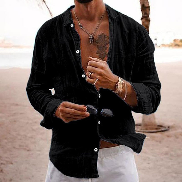 Versatile men's casual button-up shirt, perfect for summer, relaxed fit & comfortable.