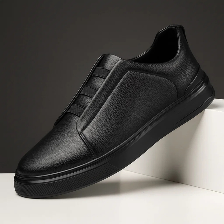 Stylish & comfortable men's sneakers for everyday wear. Versatile casual shoes for modern men's fashion.