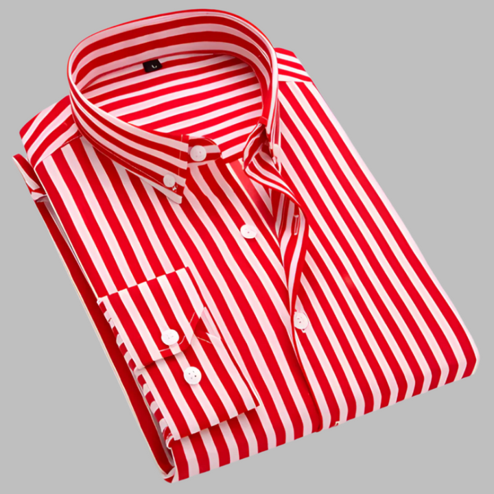 Regular fit men's checkered button-down shirt. Perfect long-sleeve top for everyday spring/autumn outfits.