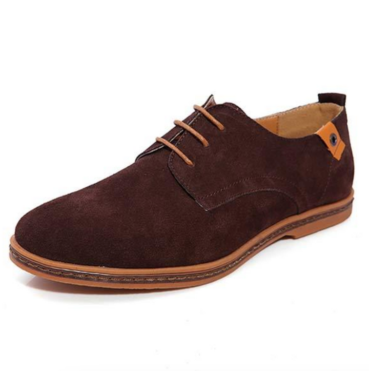Classic men's formal dress shoes with a comfortable round toe, ideal for office wear and long events.