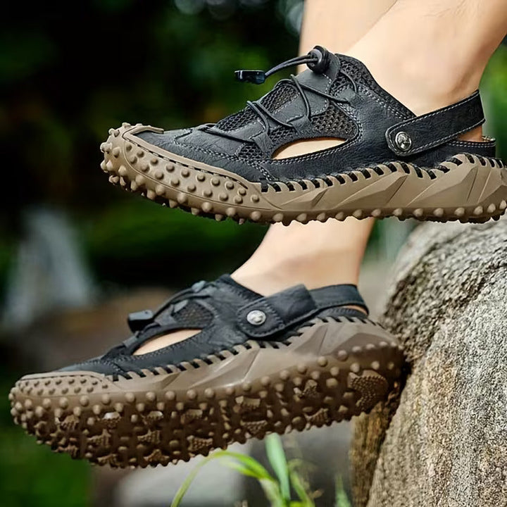 Men's closed-toe slingback sandals for comfort & secure fit, ideal for outdoor casual wear.