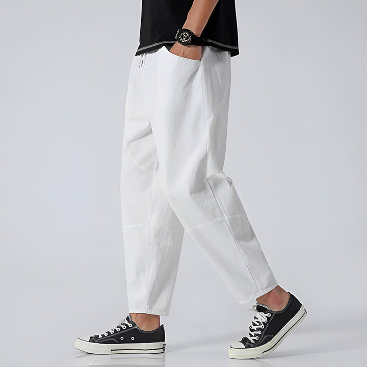 Summer fashion men's cropped drawstring pants, comfy and relaxed fit.