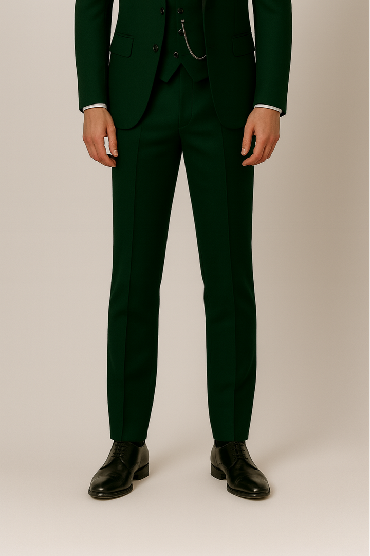 Men's formal dark green three-piece suit, an excellent choice for evening wear, business events, or a stylish wedding.